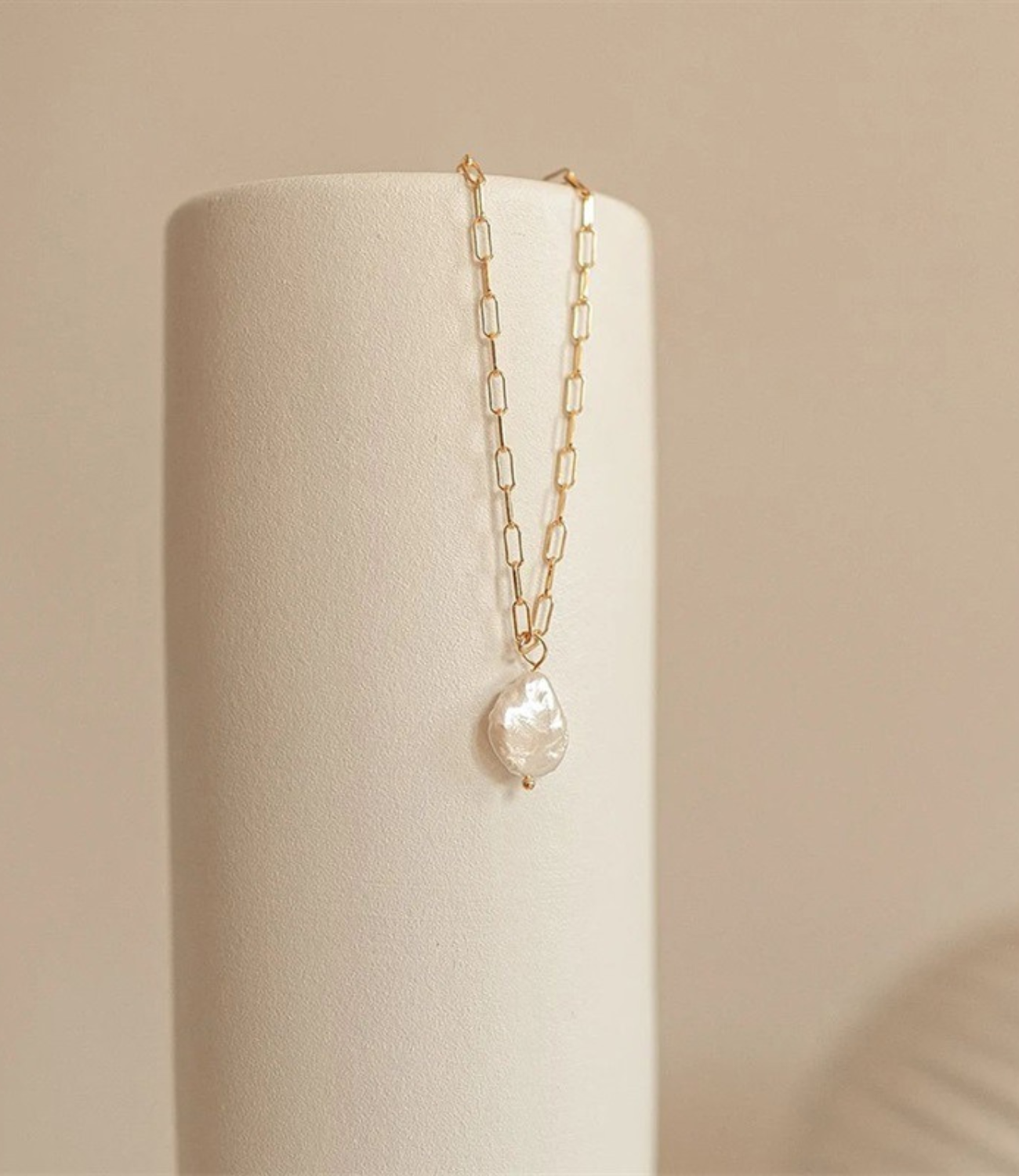 Treasure Pearl Necklace