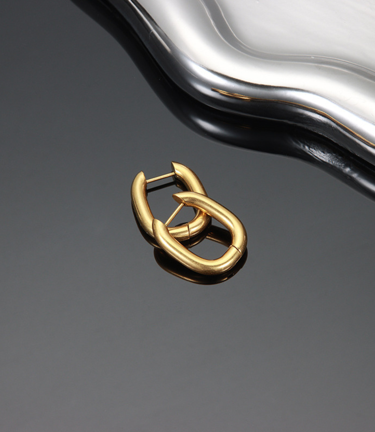Effortless earrings