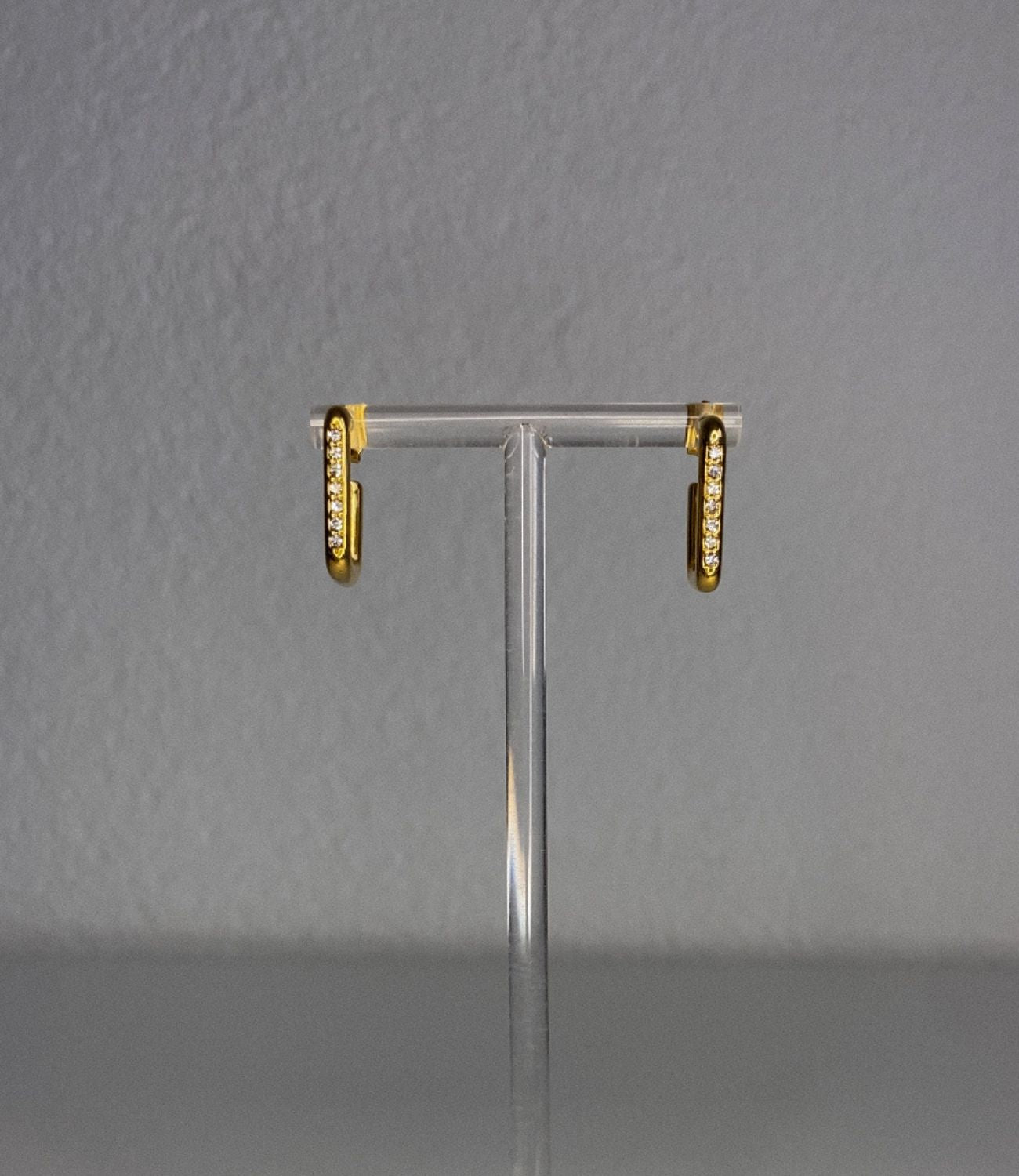 Diamond Elegance Earrings Gold