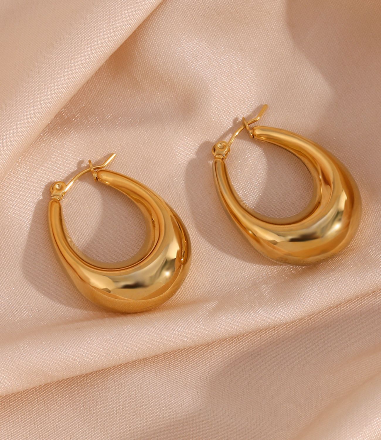 Admiration Hoops Gold